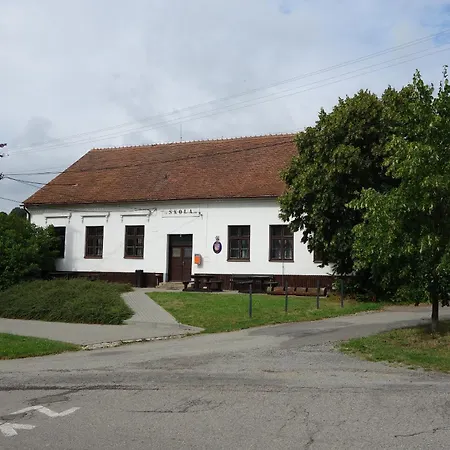 V Koute Semesterbostad