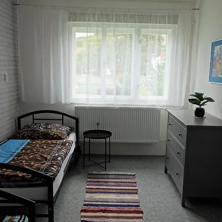Tatil Evi V Koute Skorotice